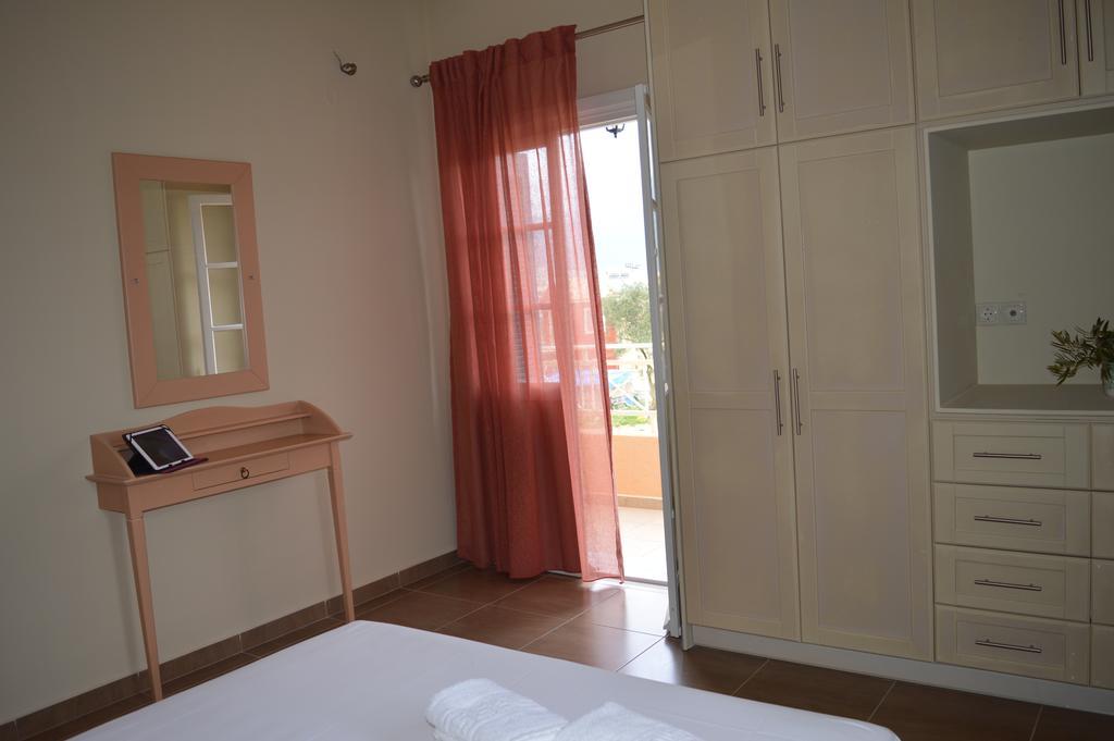 Mel'S Apartments Pesádha Екстериор снимка