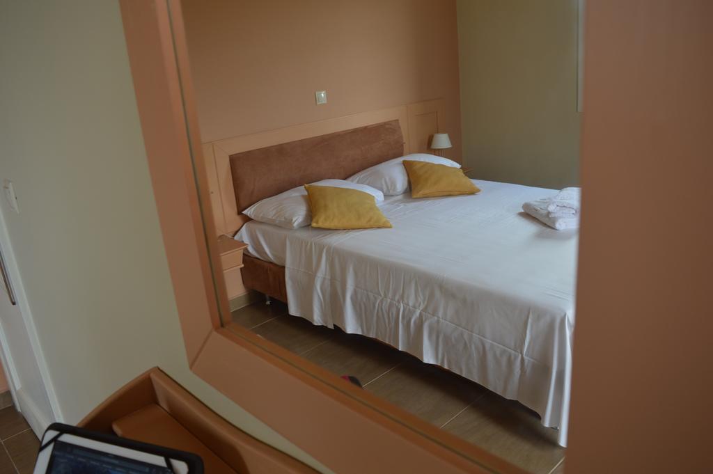 Mel'S Apartments Pesádha Екстериор снимка