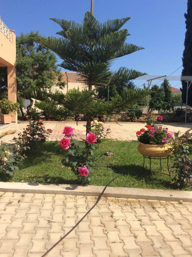 Mel'S Apartments Pesádha Екстериор снимка